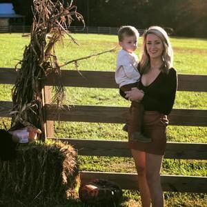 Meet your Posher, Mindie